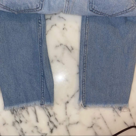 *donated* Hollister Ultra High-Rise Mom Jeans - Picture 6 of 9